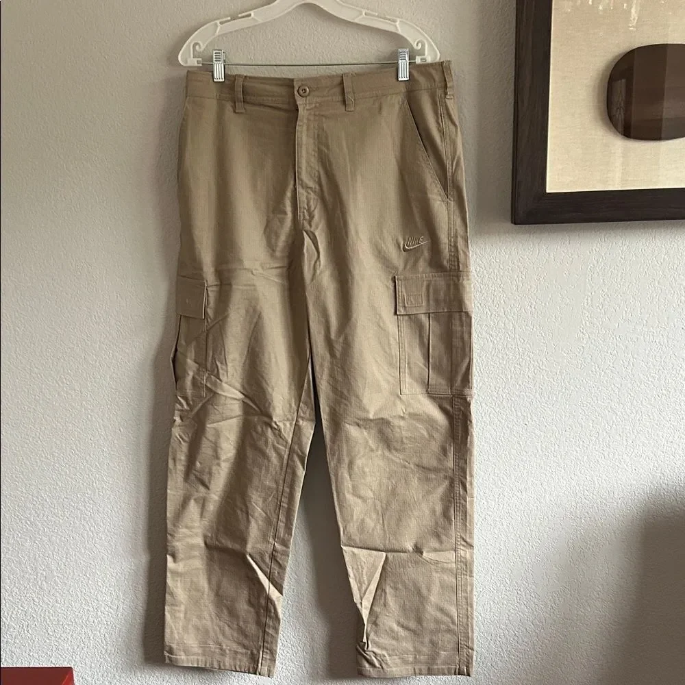 Nike Men's Tan Cargo Pants new no tags size M 32x32 men